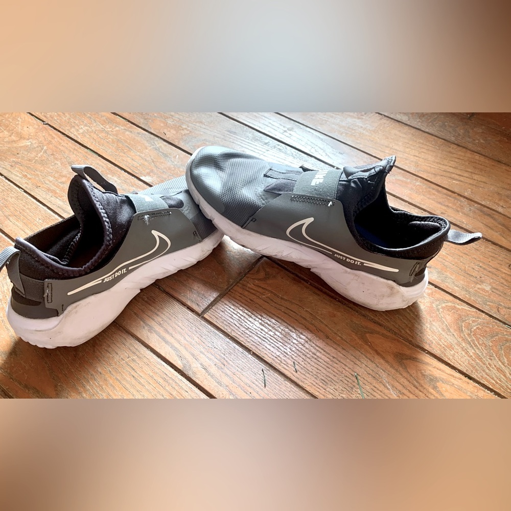 Nike Big Kids Flex Runner 2, size: 7